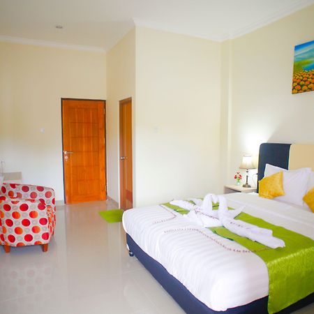 Pavilla Labuan Bajo Exterior foto